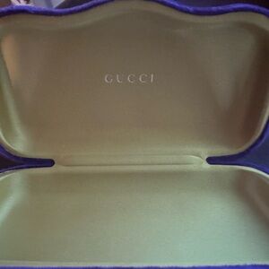 Gucci sunglass holder